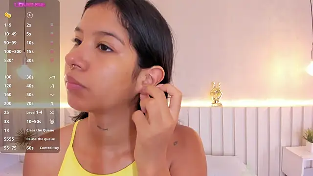 Aida moreno online show from 02-27-25, 10:37