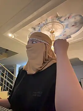 malak nanyy online show from 04-15-26, 02:29