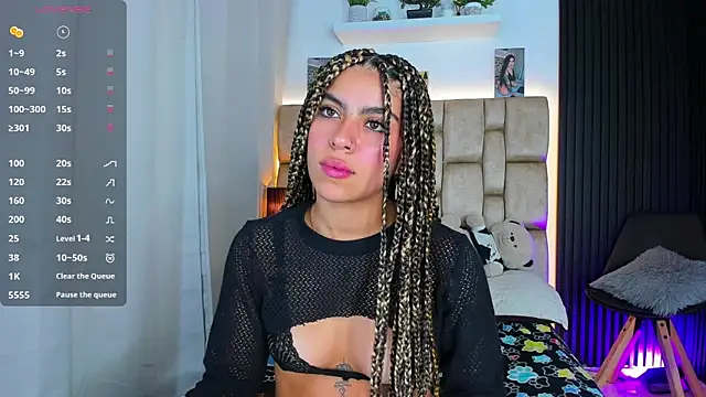 little sophie18 online show from 10-18-25, 07:58