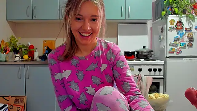 foxy blond online show from 11-07-25, 12:38