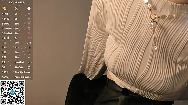 tyty piupiu online show from 10-23-25, 06:06