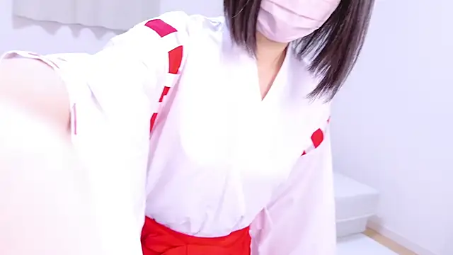 Im Yu-na online show from 01-09-25, 01:56