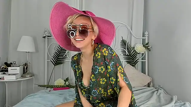 SakuFox online show from 02-08-25, 03:41