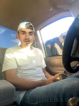 Snapshot of kevinsito1 chatting on 10-22-25, 11:37 kevinsito1 online show from 10-22-25, 11:37