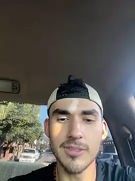 Snapshot of kevinsito1 chatting on 11-29-25, 11:08 kevinsito1 online show from 11-29-25, 11:08