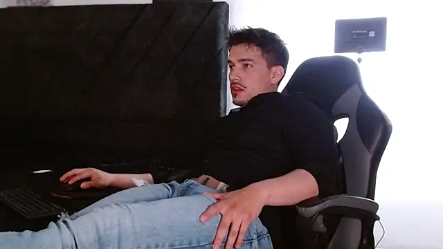 Ian Daviz online show from 04-17-26, 08:45