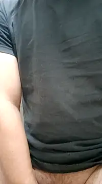 Snapshot of strokvic chatting on 02-04-25, 05:31 strokvic online show from 02-04-25, 05:31