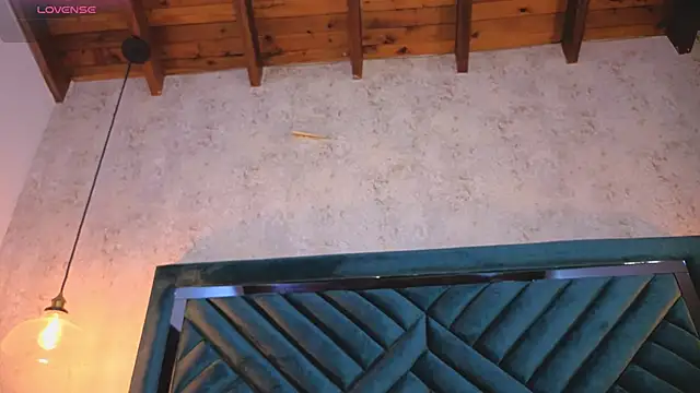 Lucy Vega online show from 09-26-25, 04:38