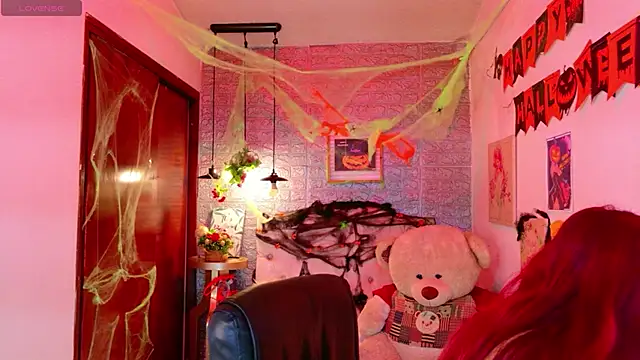 meghan nill online show from 10-14-25, 02:56