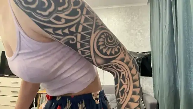 AnneBall online show from 01-11-25, 09:04