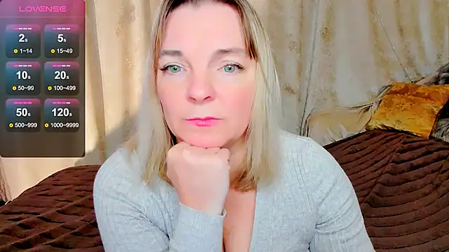 Regina  blue online show from 10-21-25, 06:52