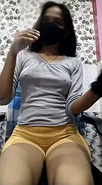 Snapshot of Kashish_18 chatting on 12-24-24, 06:33 Kashish 18 online show from 12-24-24, 06:33