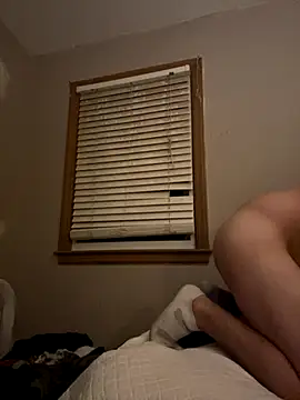 Snapshot of SmokingSloth chatting on 09-14-25, 08:35 SmokingSloth online show from 09-14-25, 08:35