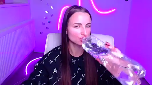 Eva Janee online show from 12-01-25, 12:32