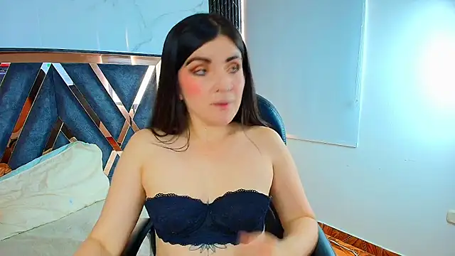 Amara vega online show from 10-23-25, 12:26