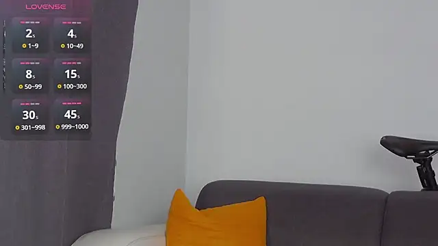 Snapshot of Nobodyforever chatting on 02-06-25, 10:21 Nobodyforever online show from 02-06-25, 10:21