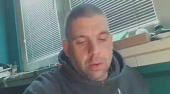 YouWantMe666 online show from 02-12-25, 08:16