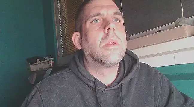 YouWantMe666 online show from 02-18-25, 08:36
