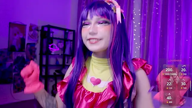 Snapshot of Carolina_Leep chatting on 10-07-25, 02:03 Carolina Leep online show from 10-07-25, 02:03