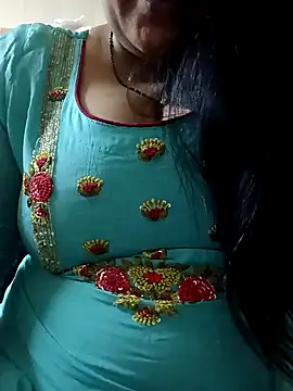 Snapshot of sneha_rose chatting on 01-13-25, 03:34 sneha rose online show from 01-13-25, 03:34