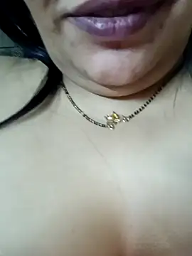 Snapshot of sneha_rose chatting on 01-15-25, 04:25 sneha rose online show from 01-15-25, 04:25