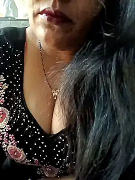 Snapshot of sneha_rose chatting on 01-18-25, 06:24 sneha rose online show from 01-18-25, 06:24