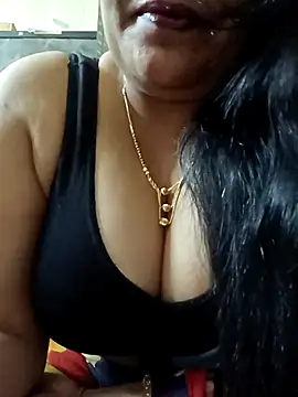 Snapshot of sneha_rose chatting on 02-18-25, 04:48 sneha rose online show from 02-18-25, 04:48