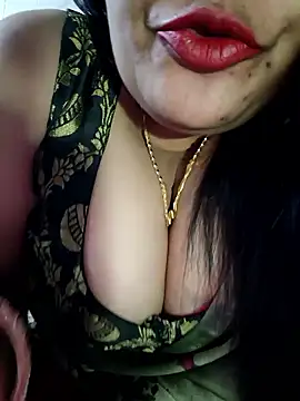 Snapshot of sneha_rose chatting on 01-07-26, 05:43 sneha rose online show from 01-07-26, 05:43