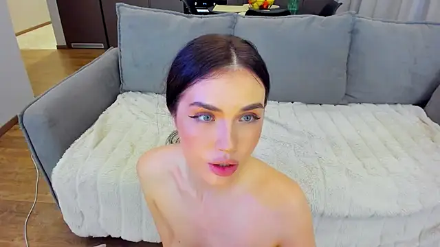 Snapshot of sexyangeloux chatting on 01-08-25, 11:30 sexyangeloux online show from 01-08-25, 11:30