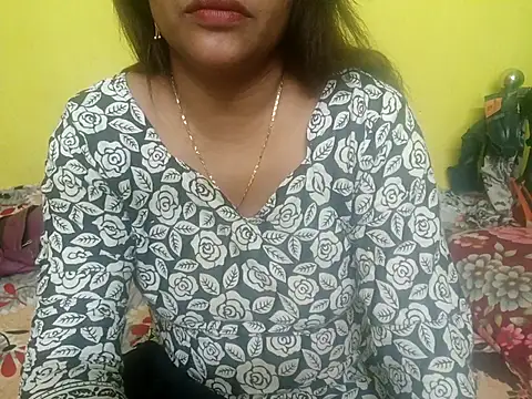 Snapshot of Sexyranibhabhi chatting on 10-18-25, 02:51 Sexyranibhabhi online show from 10-18-25, 02:51