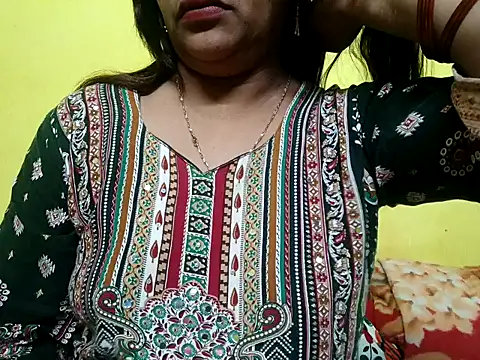 Snapshot of Sexyranibhabhi chatting on 11-08-25, 02:17 Sexyranibhabhi online show from 11-08-25, 02:17