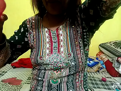 Snapshot of Sexyranibhabhi chatting on 11-25-25, 03:01 Sexyranibhabhi online show from 11-25-25, 03:01