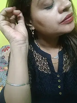 Snapshot of Sexyranibhabhi chatting on 06-11-26, 02:59 Sexyranibhabhi online show from 06-11-26, 02:59