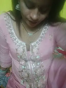 Snapshot of Sexyranibhabhi chatting on 06-15-26, 03:03 Sexyranibhabhi online show from 06-15-26, 03:03