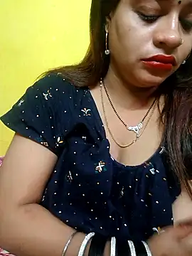 Snapshot of Sexyranibhabhi chatting on 06-19-26, 04:17 Sexyranibhabhi online show from 06-19-26, 04:17
