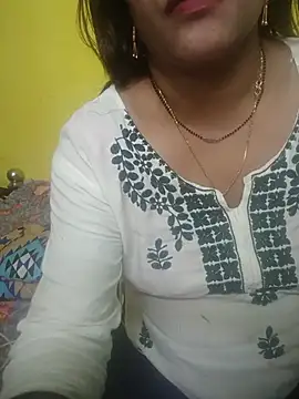 Snapshot of Sexyranibhabhi chatting on 07-13-26, 04:21 Sexyranibhabhi online show from 07-13-26, 04:21