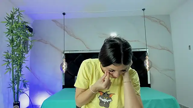 AngelaaCute  online show from 09-10-25, 12:05