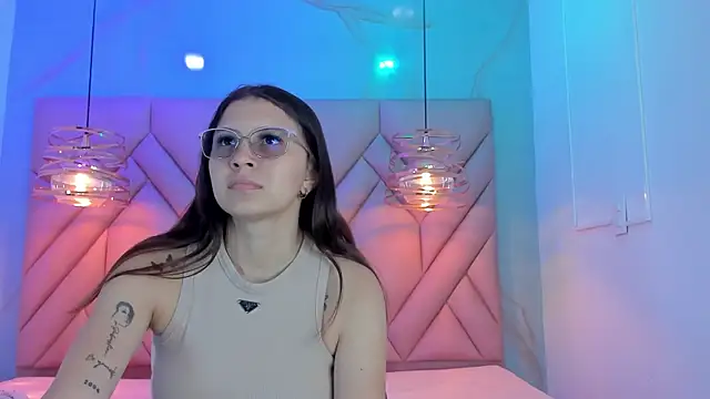 AngelaaCute  online show from 07-11-26, 11:57