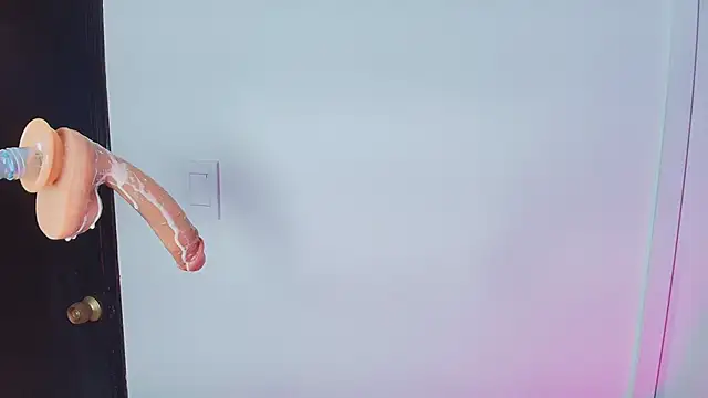 Lizz Tender online show from 02-20-25, 03:19