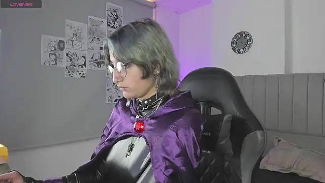 SukiFuyu  online show from 02-27-25, 12:45