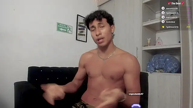 Snapshot of _diegsz_ chatting on 02-12-25, 10:15 diegsz online show from 02-12-25, 10:15