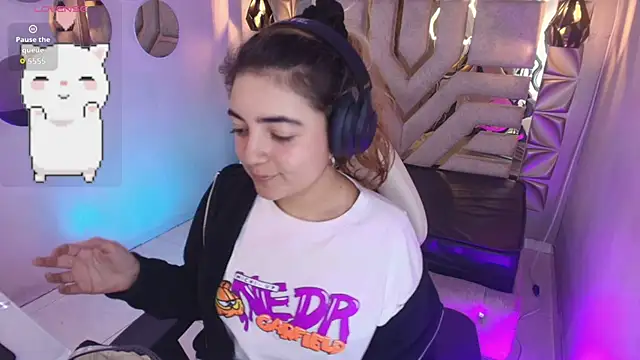 meraki fraise online show from 09-12-25, 07:58