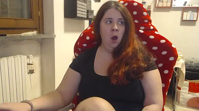 Snapshot of valerysexy chatting on 11-10-25, 09:36 valerysexy online show from 11-10-25, 09:36