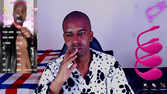 Snapshot of mrjhon26 chatting on 05-06-26, 05:51 mrjhon26 online show from 05-06-26, 05:51