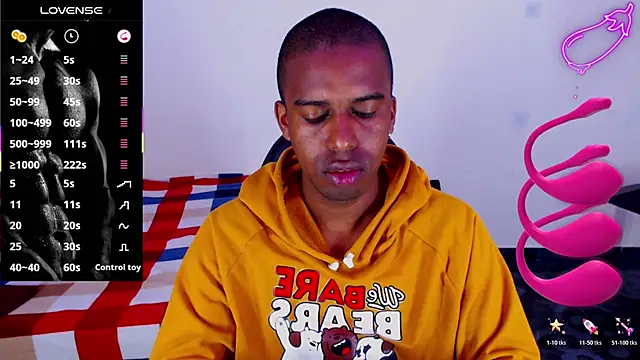 Snapshot of mrjhon26 chatting on 05-12-26, 11:40 mrjhon26 online show from 05-12-26, 11:40