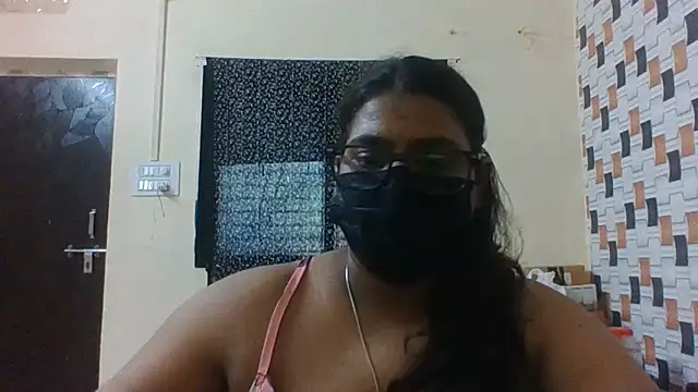 Hotmilfxox online show from 06-10-26, 08:24