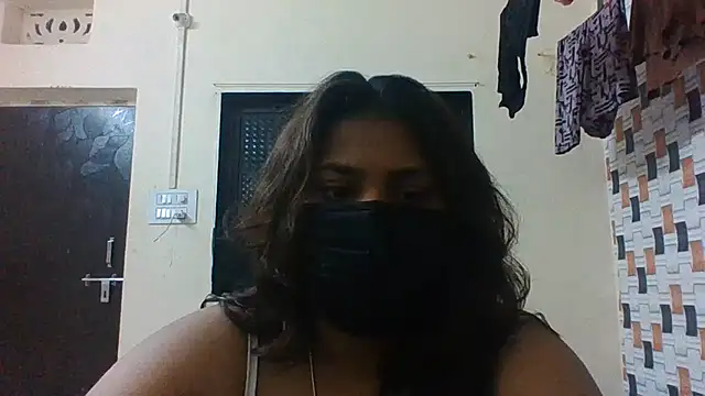 Hotmilfxox online show from 06-24-26, 02:38