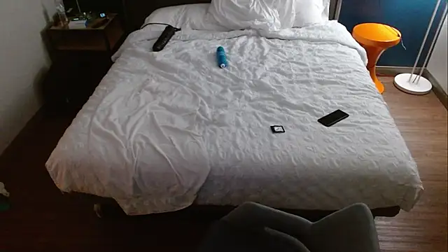 Snapshot of H1gh_Fr3qu3ncy chatting on 02-02-25, 12:24 H1gh Fr3qu3ncy online show from 02-02-25, 12:24