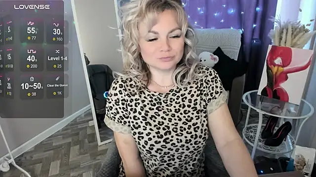 candy queeen online show from 05-09-26, 03:45