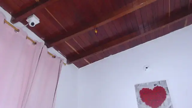 Amara Red online show from 10-24-25, 02:19